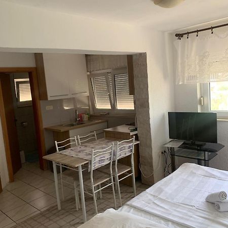 Apartmani Kutlesa โวดีเซ ภายนอก รูปภาพ