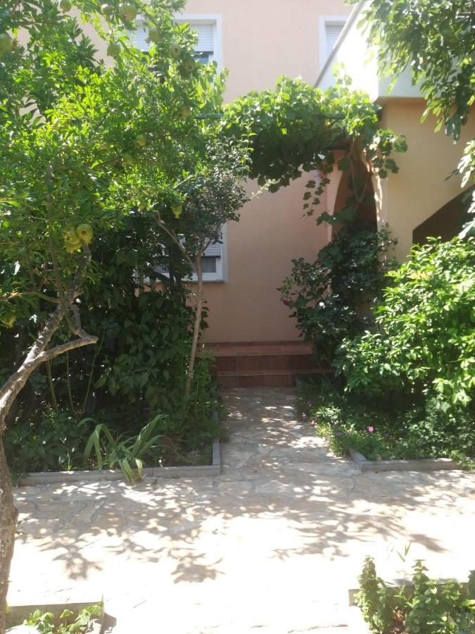 Apartmani Kutlesa โวดีเซ ภายนอก รูปภาพ
