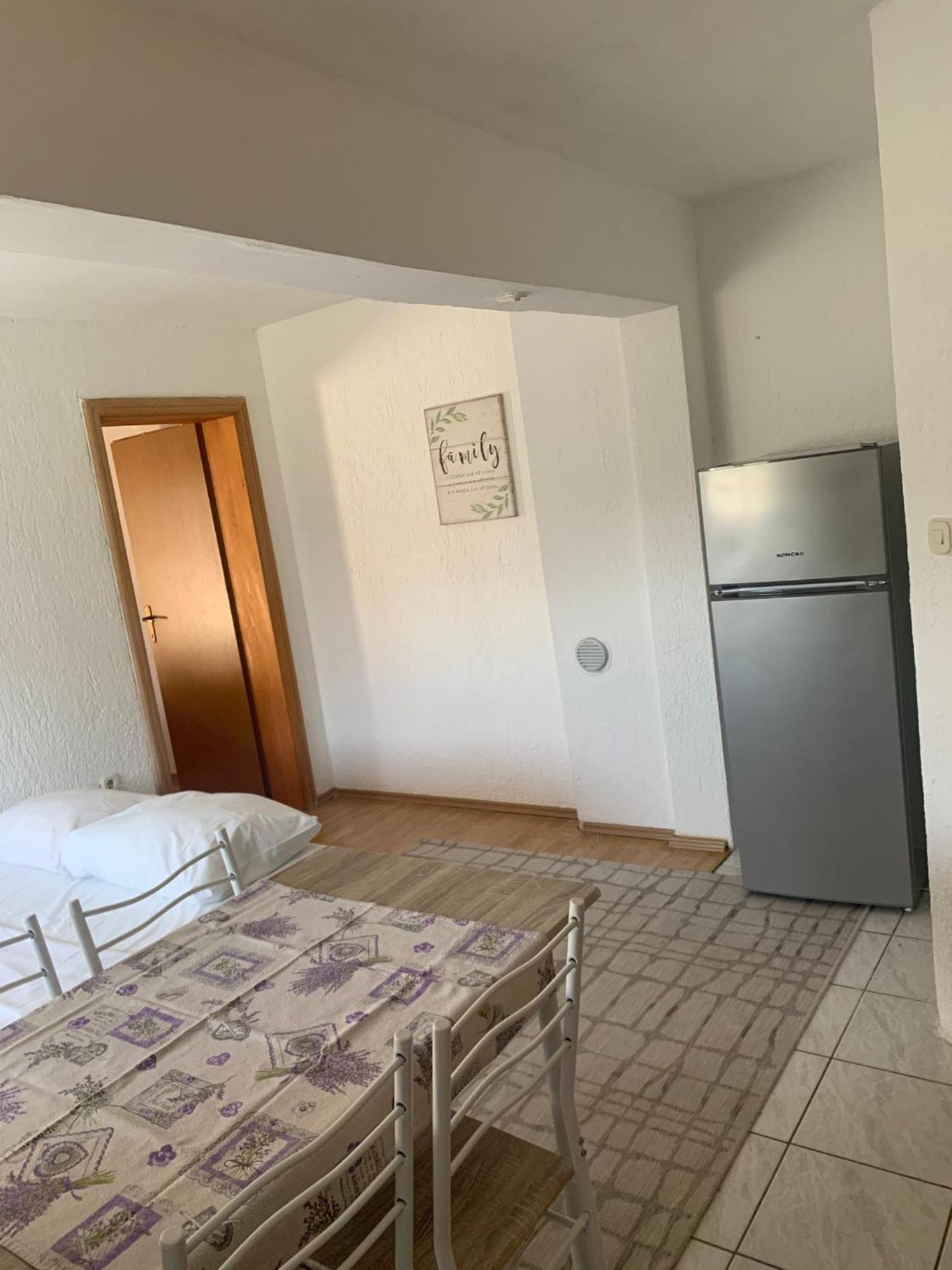 Apartmani Kutlesa โวดีเซ ภายนอก รูปภาพ