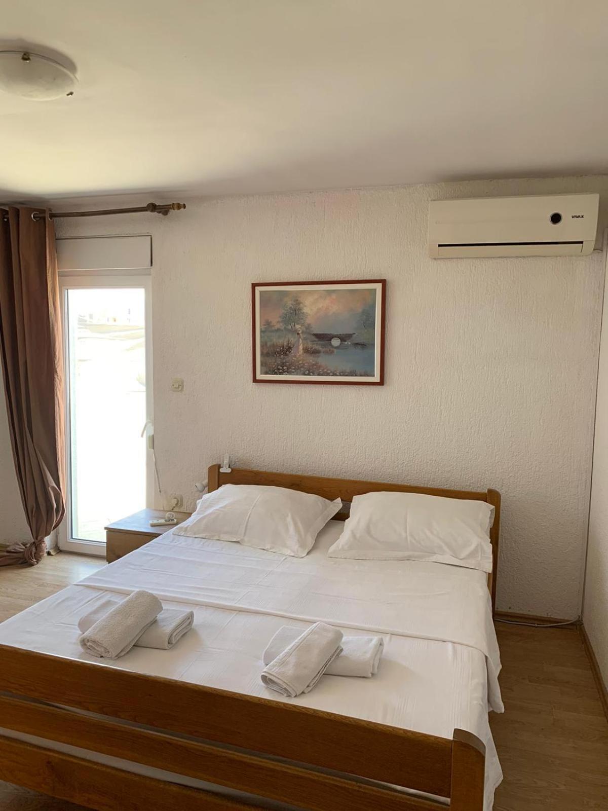 Apartmani Kutlesa โวดีเซ ภายนอก รูปภาพ