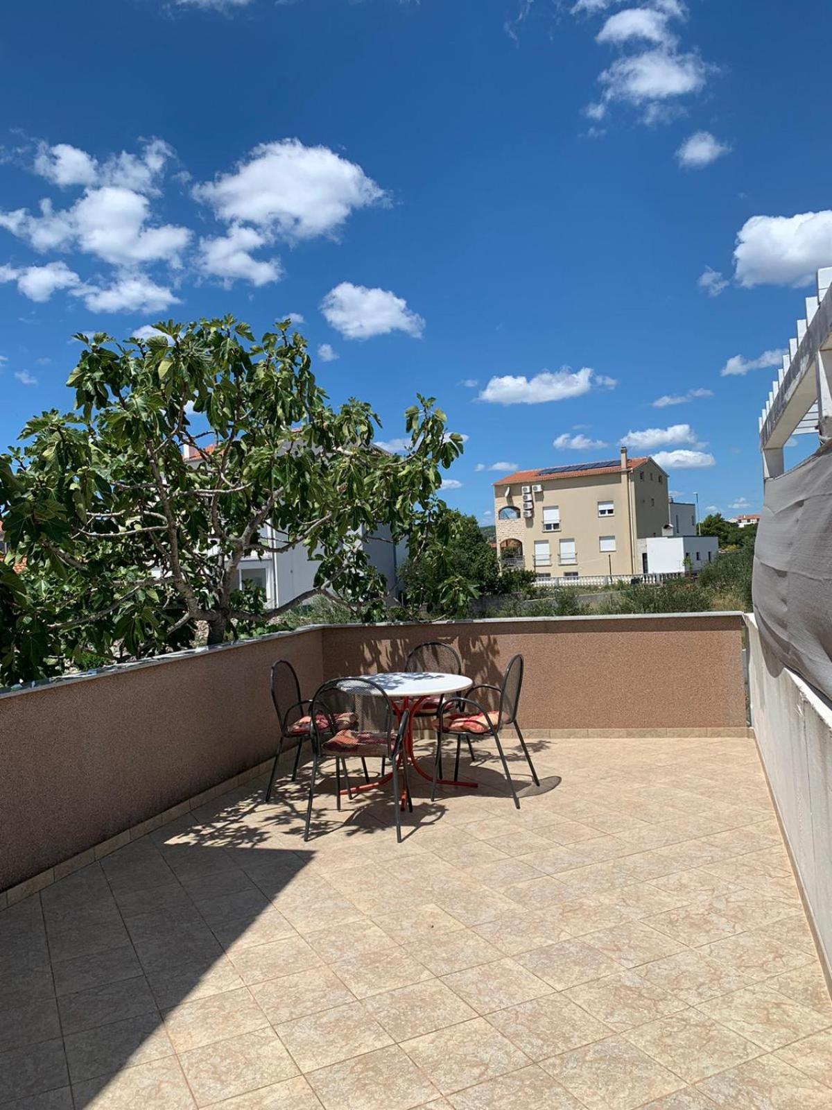 Apartmani Kutlesa โวดีเซ ภายนอก รูปภาพ